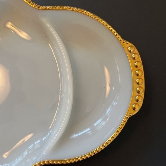 Vintage Fire King Anchor Hocking Ware Divided Dish with Gold Trim - Picture 4 of 8